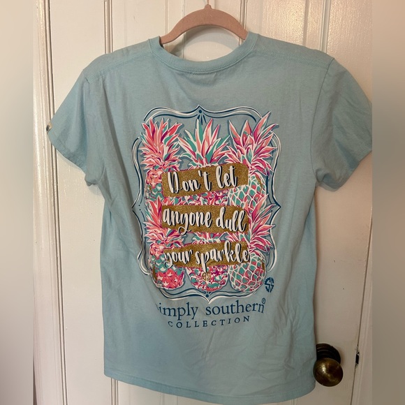 SOLD NWOT Simply Southern Small/XS Pineapple Tee - Picture 1 of 2